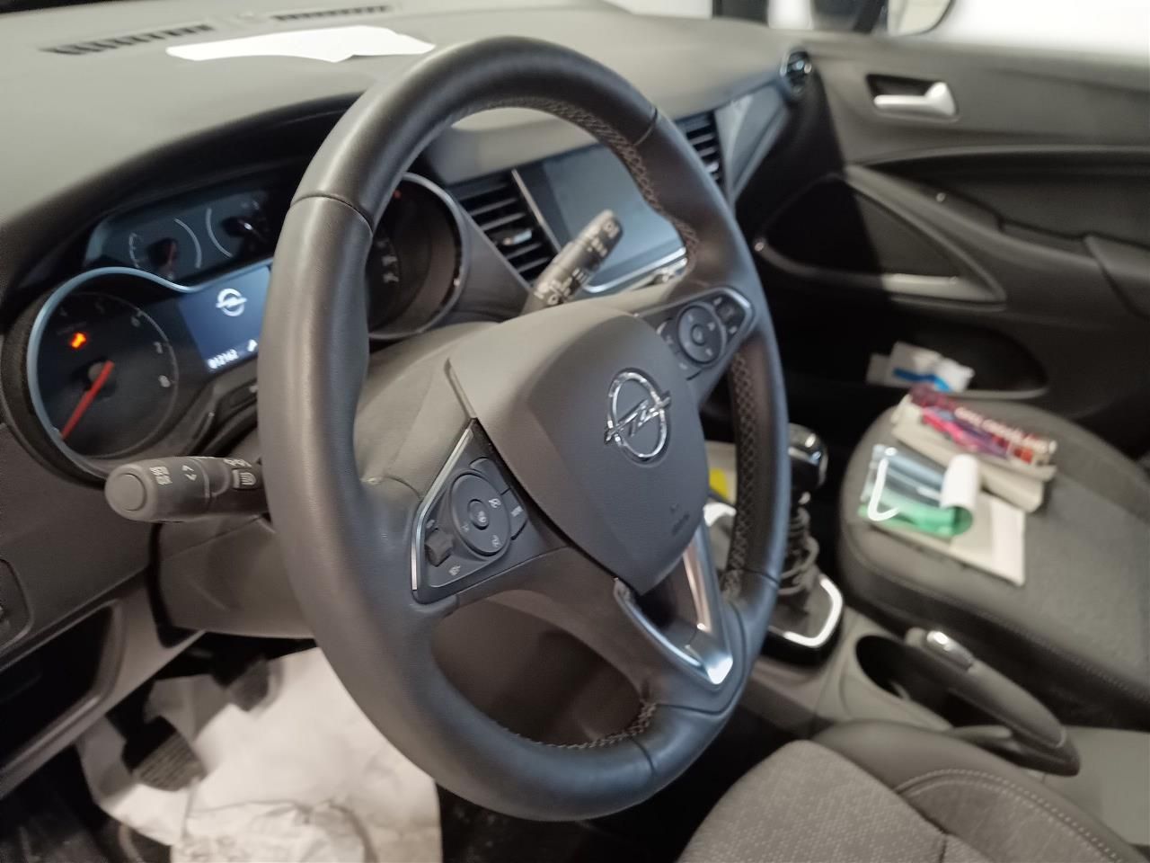 Fahrzeugabbildung Opel Crossland 1.2 Elegance 96KW