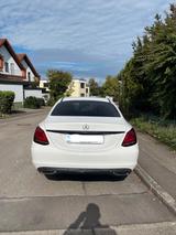 Mercedes-Benz C 300 9-Gang Mutlibeam HUD 19" 8-fach Ambiente - Mercedes-Benz C 300 Gebrauchtwagen in Stuttgart