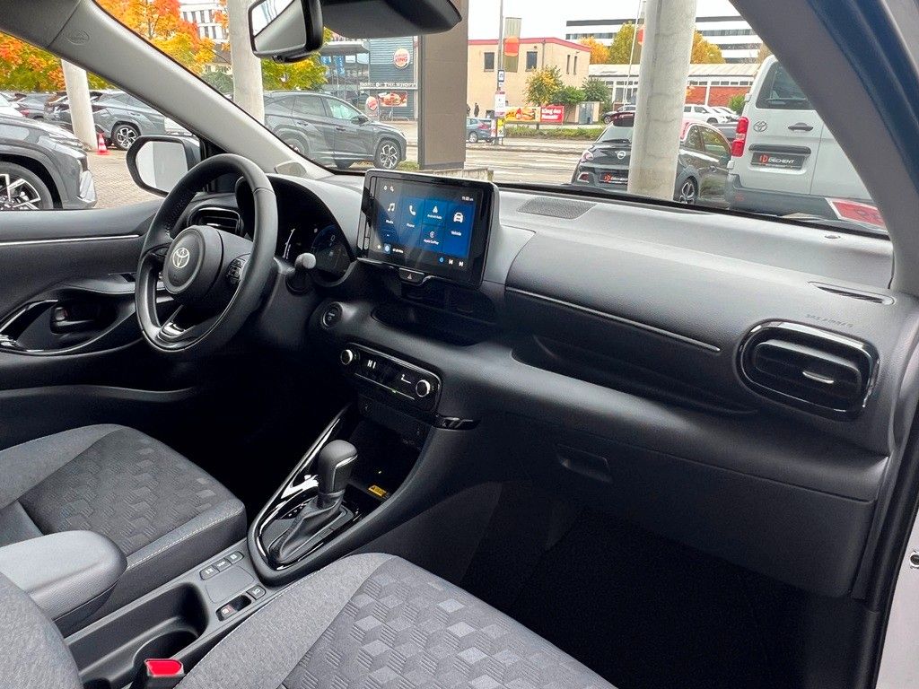 Fahrzeugabbildung Toyota Yaris Hybrid Teamplayer Comfortpaket