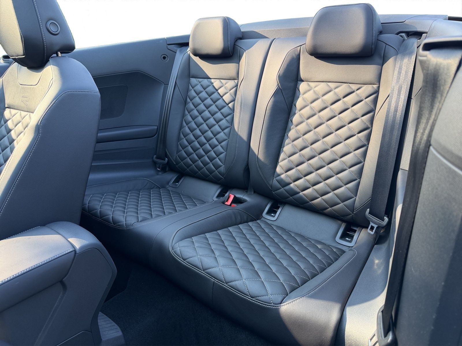 Volkswagen T-Roc - Bild 16