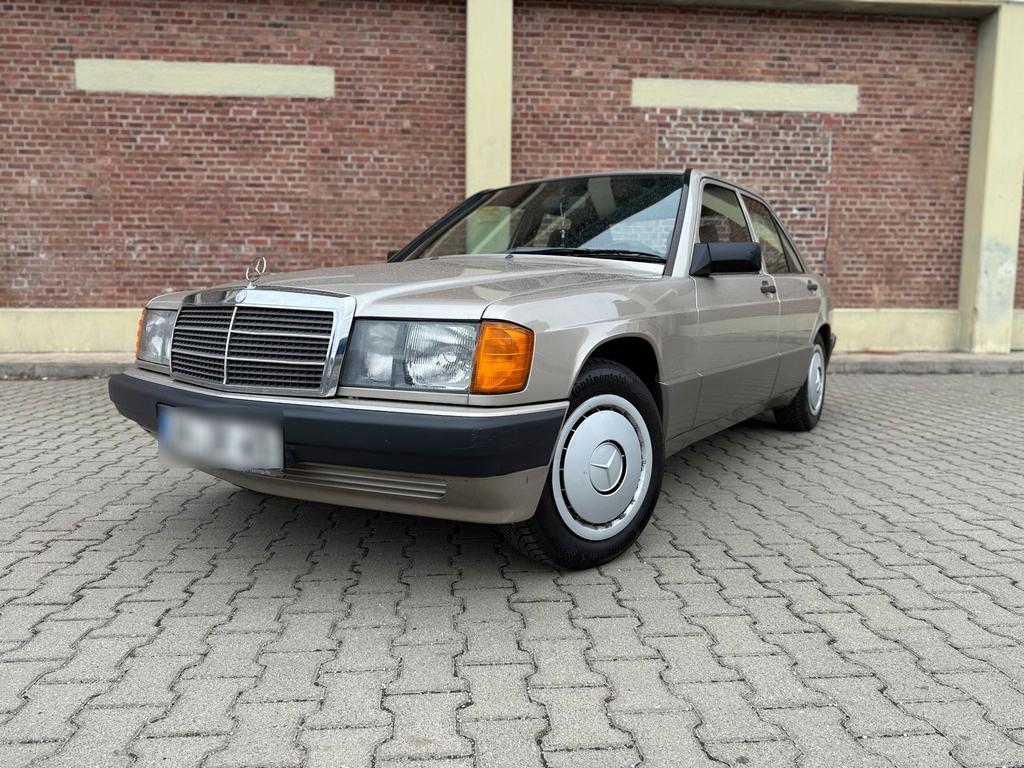 Mercedes-Benz 190