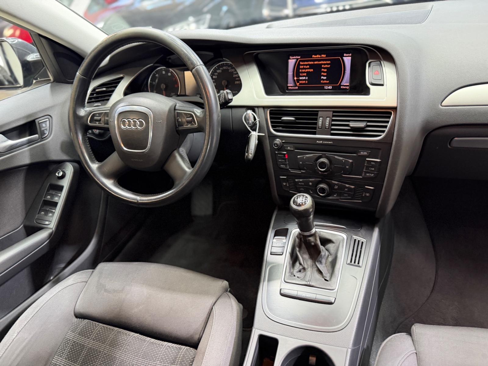 Audi A4 Avant Ambition Navigation PDC Xenon