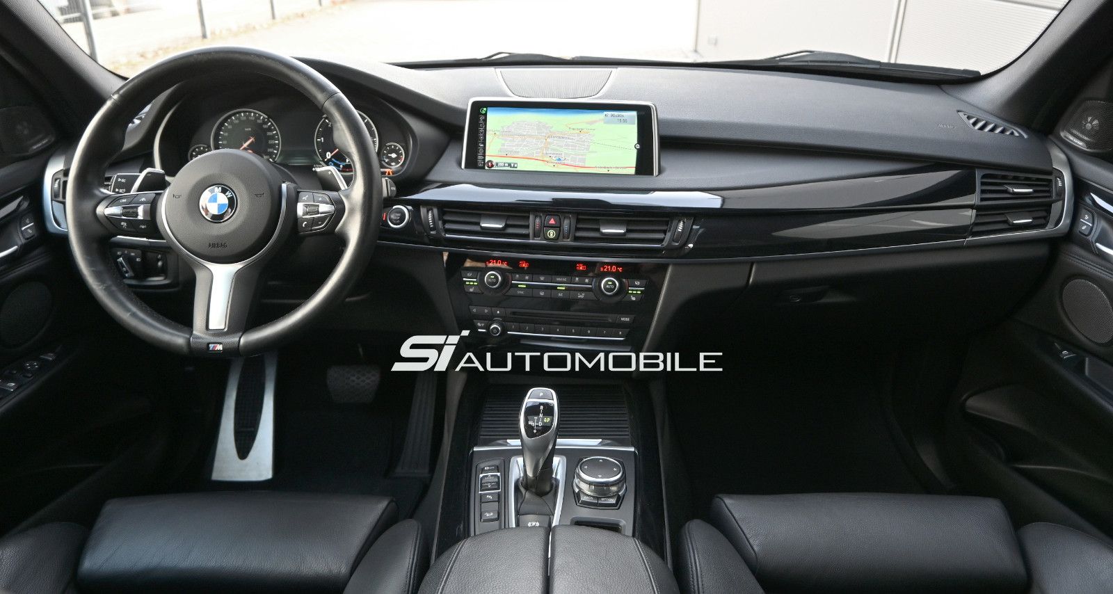 Fahrzeugabbildung BMW X5 xDrive30d M-Sport °ACC°AHK°STANDHEIZ°PANO°HUD