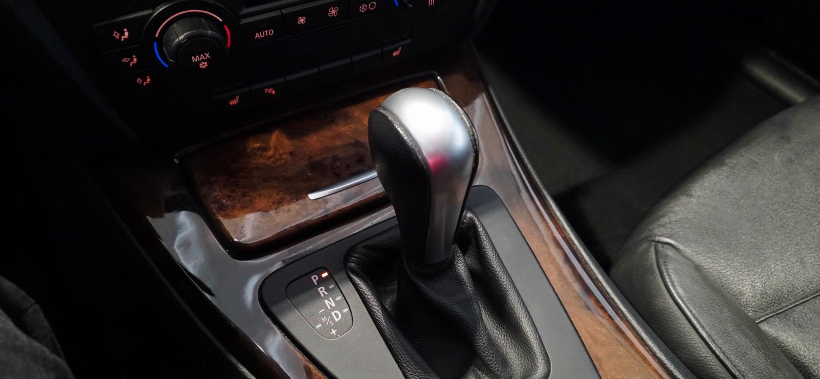 BMW 320 2006 — photo 34
