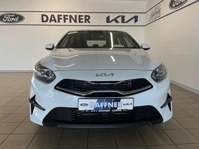 Fahrzeugabbildung Kia Ceed Vision 1.0 T-GDI,  Lane Assist, Navi, SHZ,