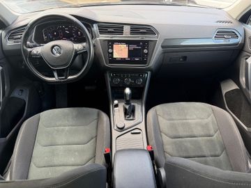 Volkswagen Tiguan - 11