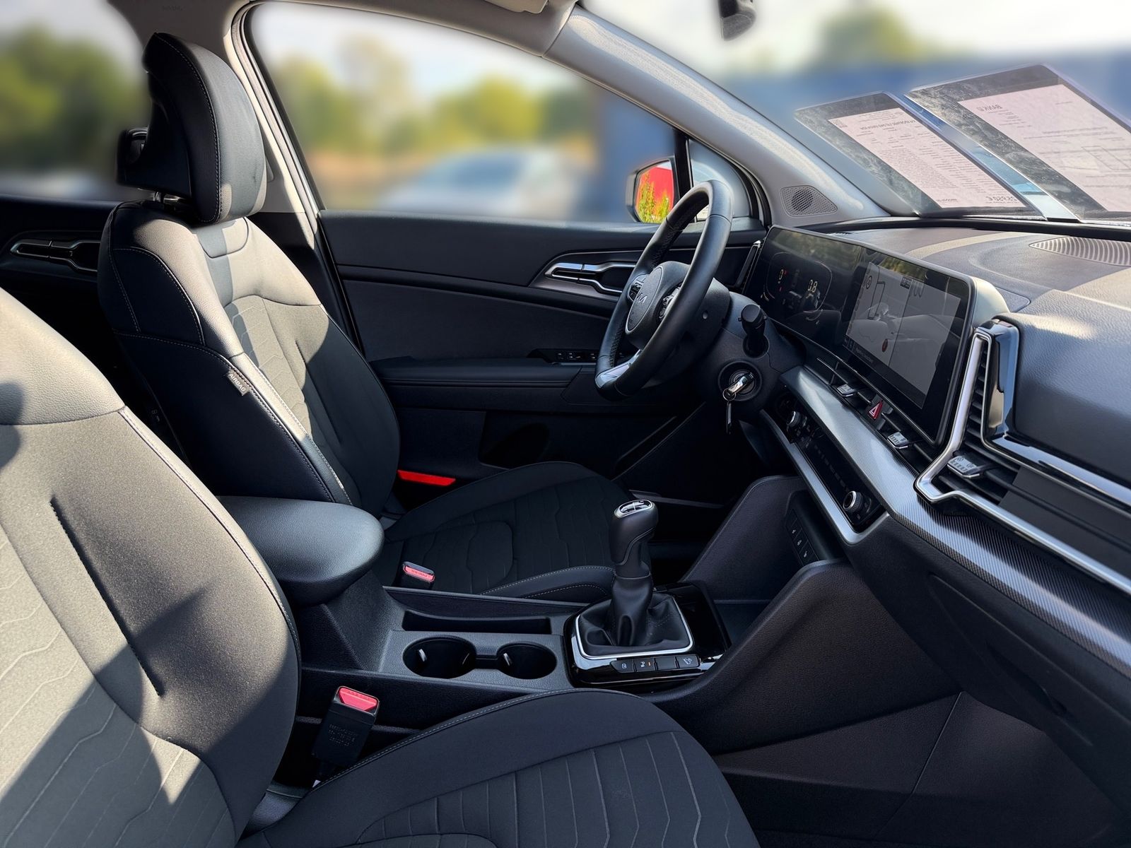 Fahrzeugabbildung Kia SPORTAGE 1.6T 2WD VISION KOM