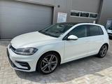 Volkswagen Golf VII Lim. Sound Start-Stopp R-Line - Volkswagen Gebrauchtwagen in Neumünster