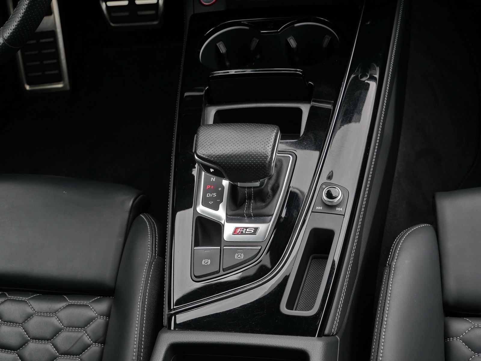 Audi RS4 - Bild 7