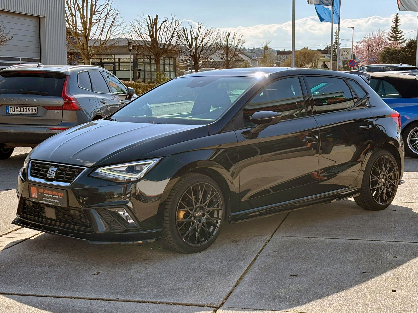 Fahrzeugabbildung SEAT Ibiza FR 1.5TSI DSG BlackEdition ACC LED KAM GSD