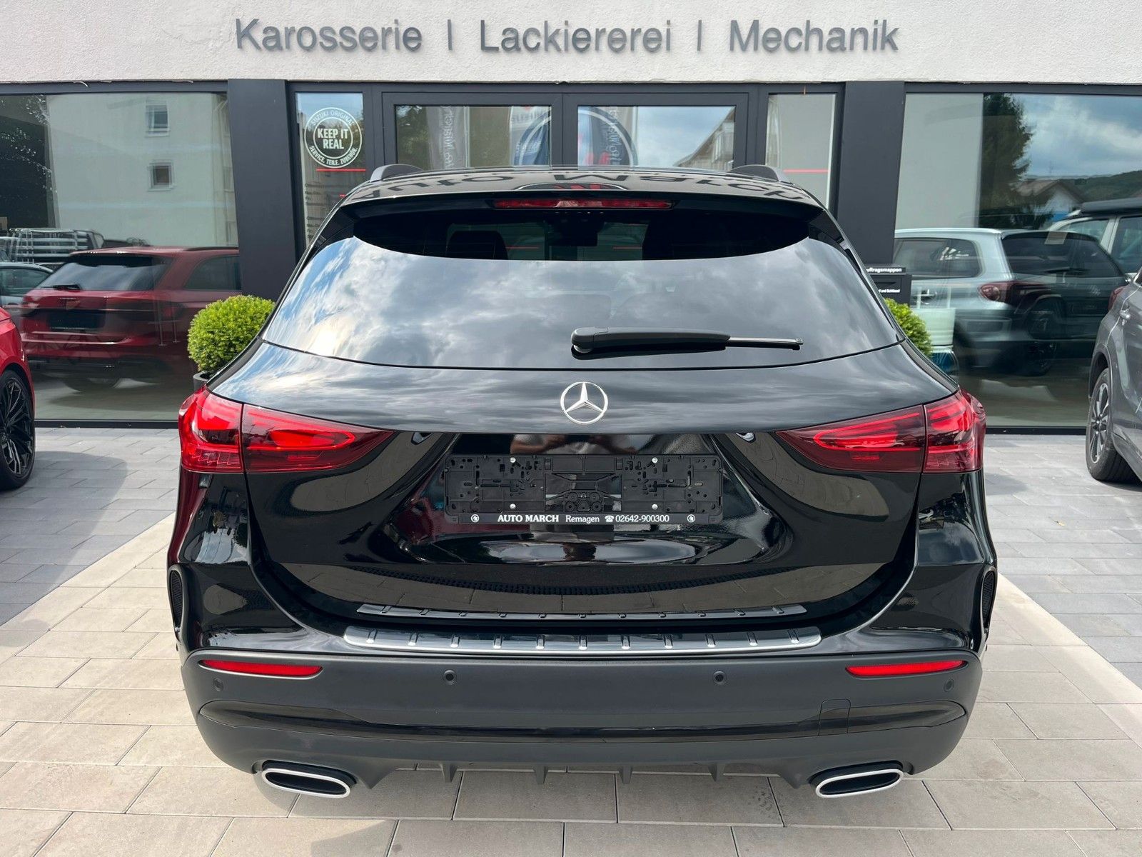 Fahrzeugabbildung Mercedes-Benz GLA 200 GLA -Klasse GLA 200 AMG Line Edition