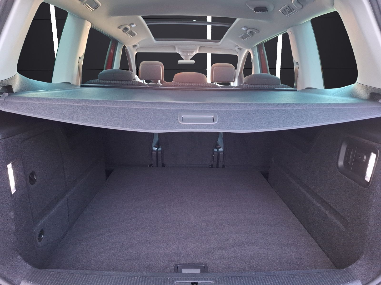 Fahrzeugabbildung SEAT Alhambra TSI Style DSG Bi-Xenon Navi PANO RFK GR