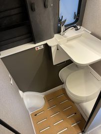 HYMER ERIBA HYMERCAR Grand Canyon S CrossOver 4x4 Winterp. AHK 2.8t