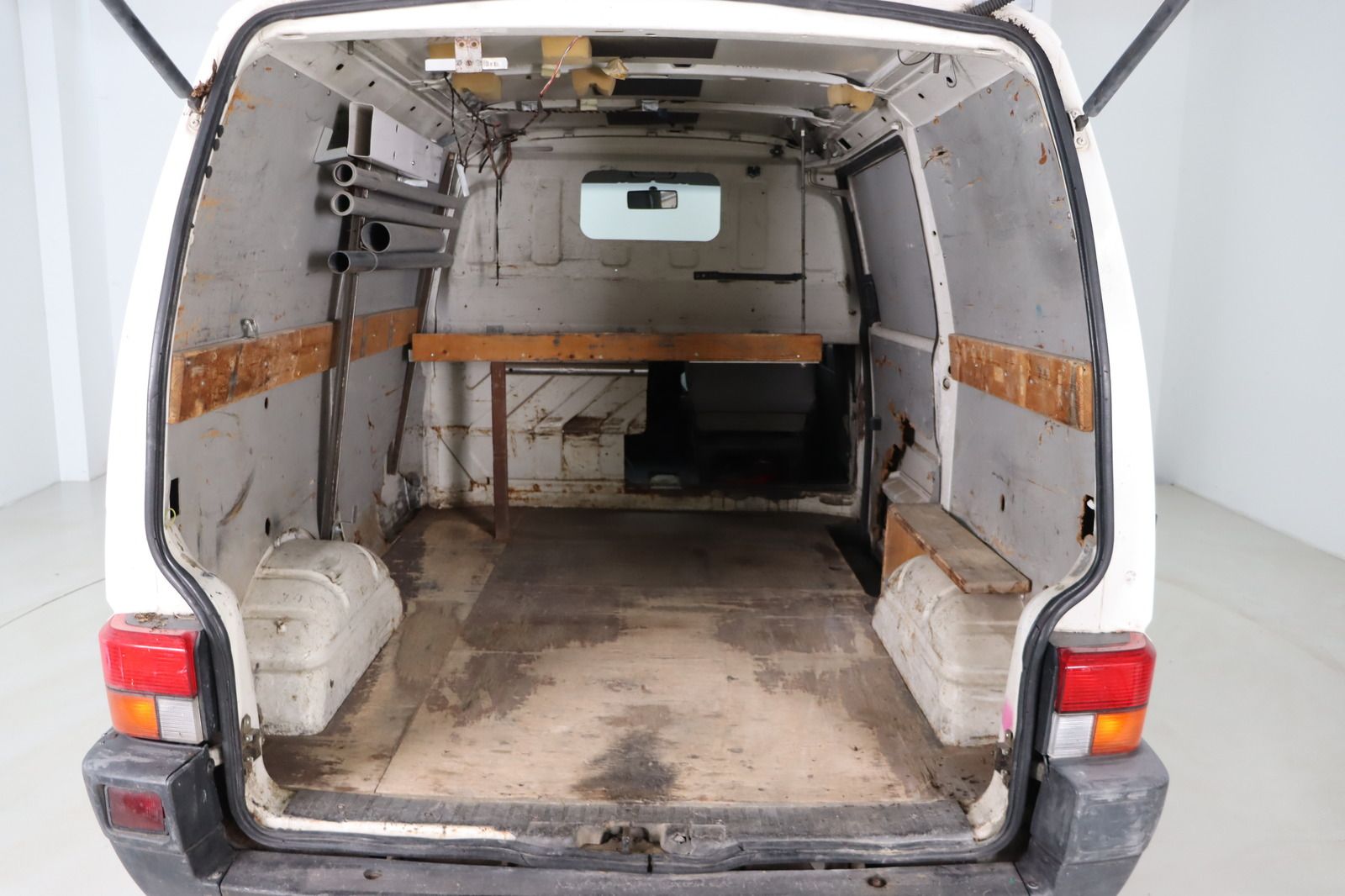 Fahrzeugabbildung Volkswagen T4 2.4 D Transporter