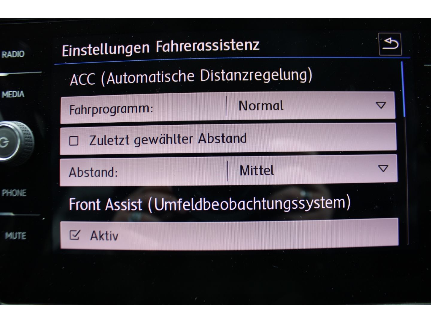 VW Touran IQ.DRIVE 2.0 TDI BMT ACC LED AHK el. Heck - Image 20