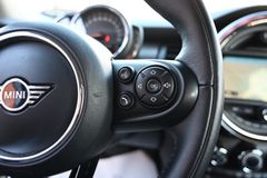 MINI Mini 1.5 Cooper 5-trg. 2.Hd Navi Leder Automatik MINI Mini 1.5 Cooper 5-trg. 2.Hd Navi Leder Automatik