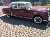 Mercedes-Benz 220 S Ponton Limousine von Privat zu verkaufen - Mercedes-Benz 220: Rot