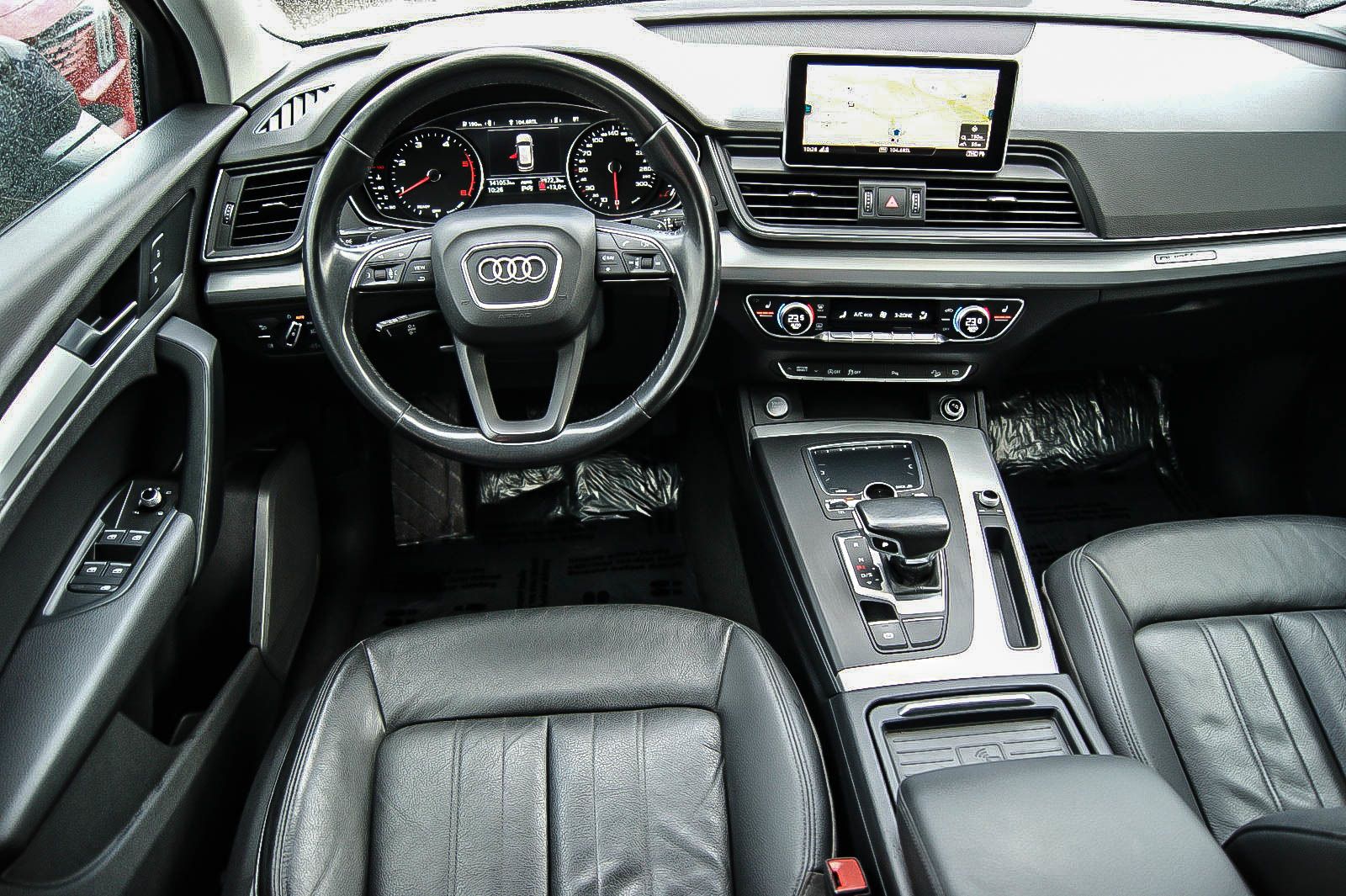 Fahrzeugabbildung Audi Q5 40 TDI quattro S tronic MATRIX LED PANORAMA