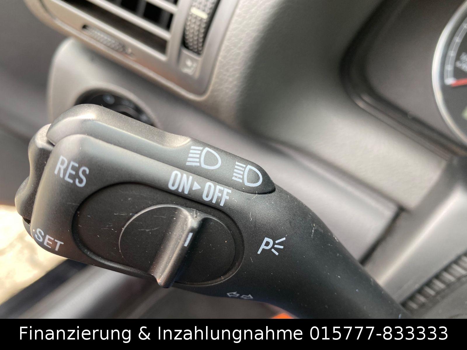 Volkswagen Passat 2004 — photo 14