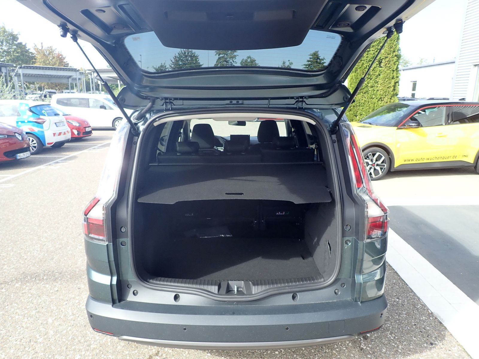 Fahrzeugabbildung Dacia Jogger Journey TCe 110