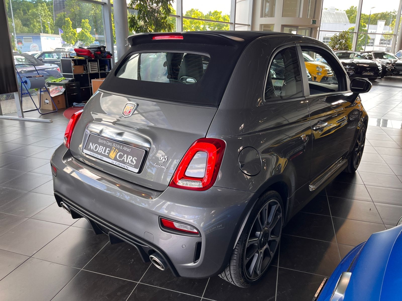 Fahrzeugabbildung Abarth 595C  Xenon NAVI ALU