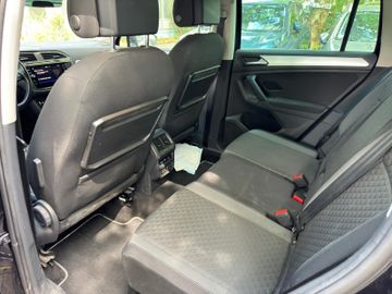 Volkswagen Tiguan - 9
