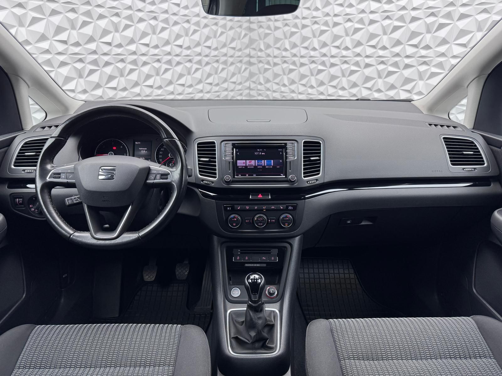 Fahrzeugabbildung SEAT 2.0 TDI 7-SITZER/ACC/AHK/KEYL/DCC/STDHZ/RCAM/DAB