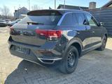 Volkswagen T-Roc Active R.Cam Navi ACC SHZ LED - Volkswagen T-Roc ACTIVE mit Benzin-Antrieb