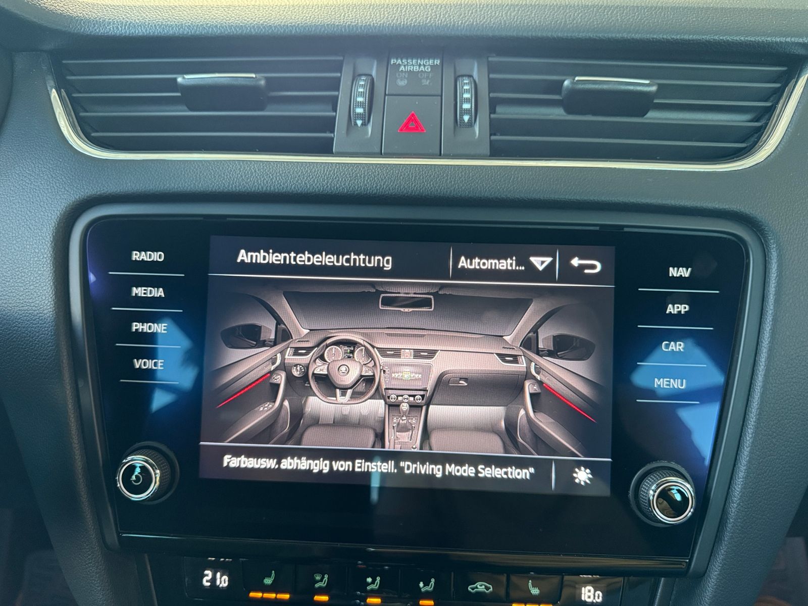 Fahrzeugabbildung SKODA Octavia Combi RS 245 LED NAVI ALU