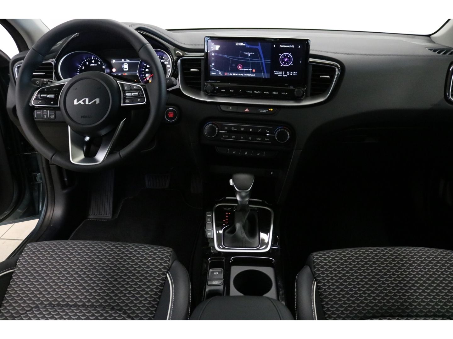 Fahrzeugabbildung Kia XCeed Spirit 1.4 T-GDI JBL Kamera LED Tempomat