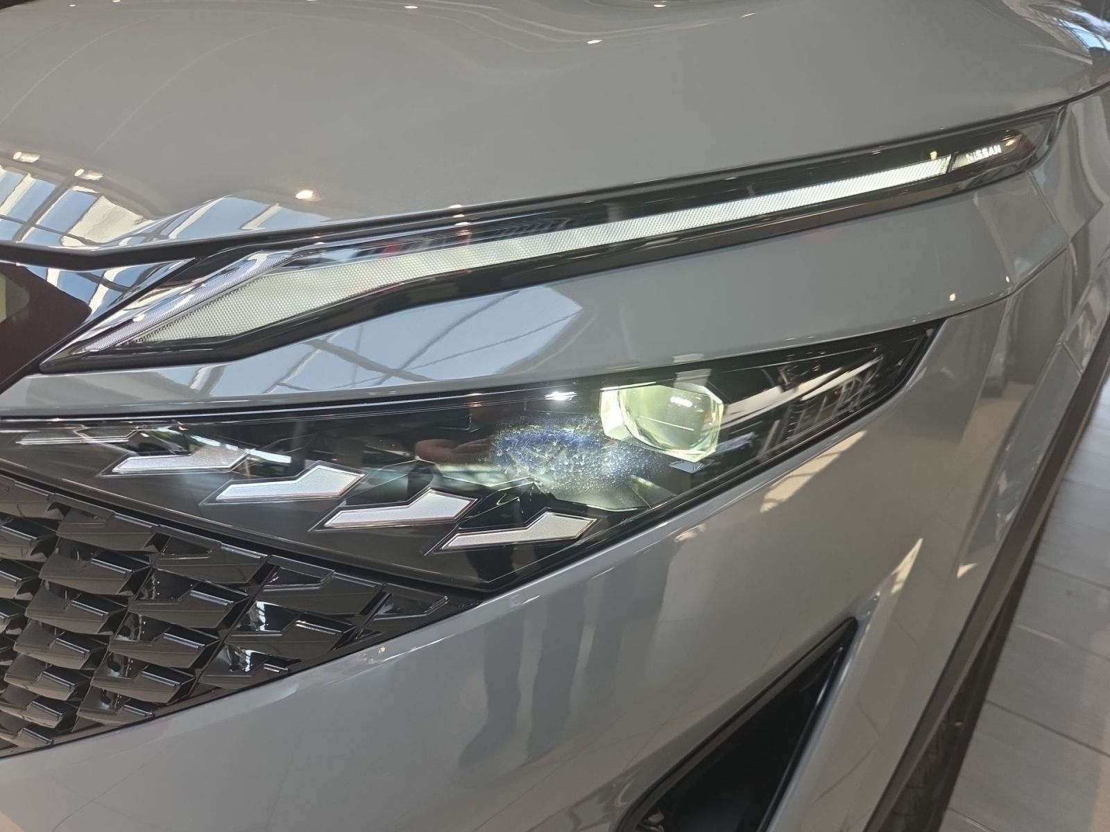 Fahrzeugabbildung Nissan Qashqai 1.3 DIG-T MHEV N-Connecta Schalter *NAVI