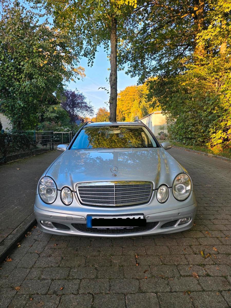 Mercedes-Benz E 200