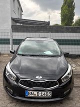 Kia cee'd / Ceed 1.4 CVVT Attract Attract - Kia: Cee D Attract
