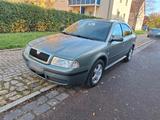 Skoda Octavia 1.6 16v Benzin und Gasanlage - Skoda Octavia mit LPG-Antrieb