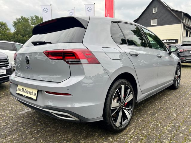 Golf VIII GTE 1.4 TSI DSG LED Navi 18 Zoll