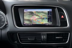 AUDI Q5 3.0 TDI quattro*Komfort*Winter-Paket*PTS*18"