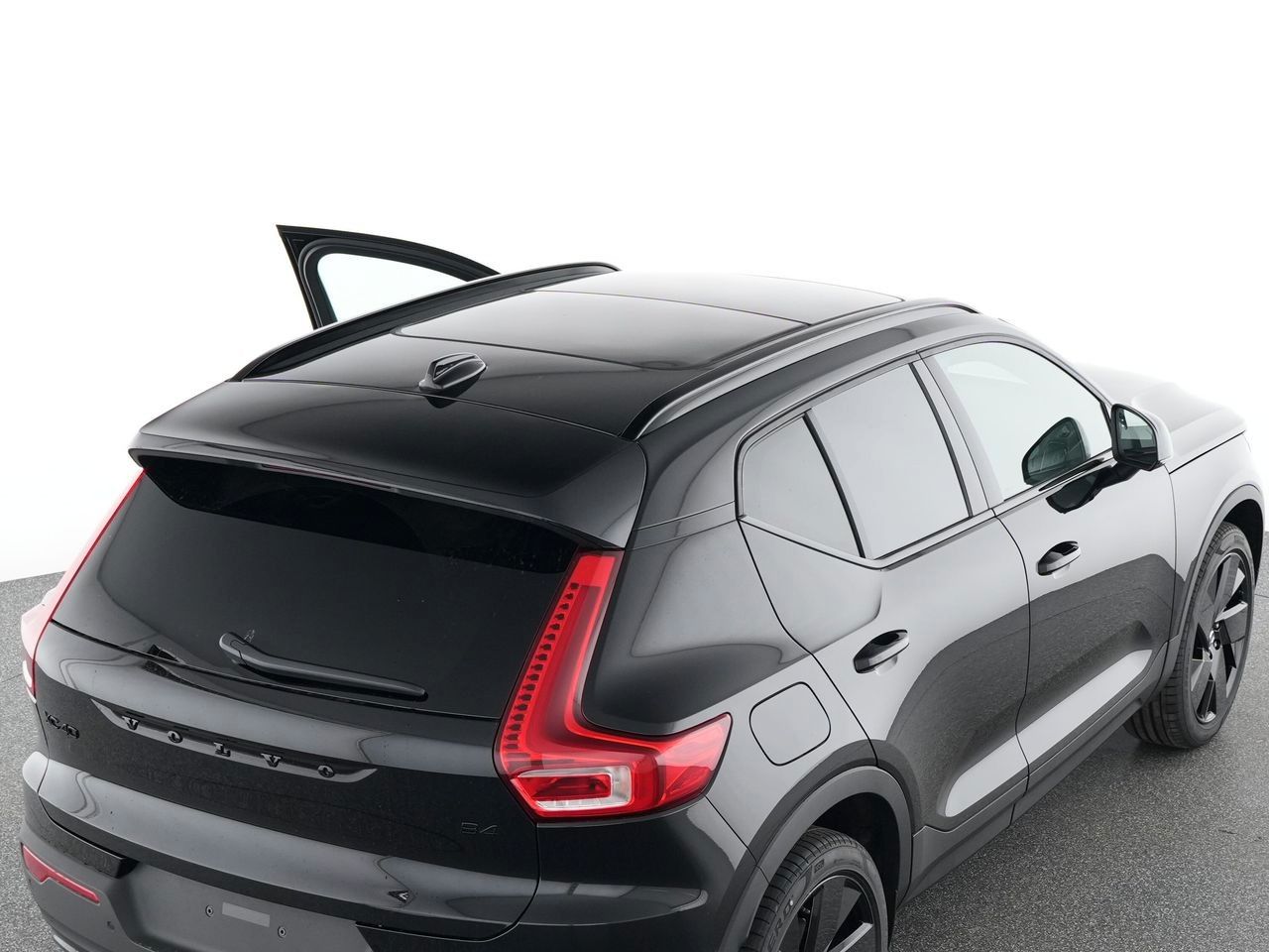 Fahrzeugabbildung Volvo XC40 Plus Black Edition 2WD