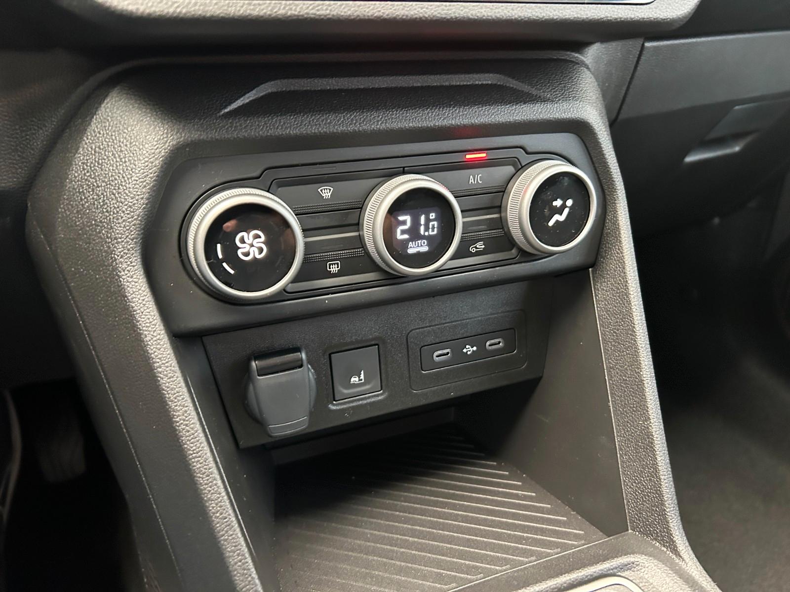 Dacia Sandero Stepway Extreme Hybrid 155 Winter Paket