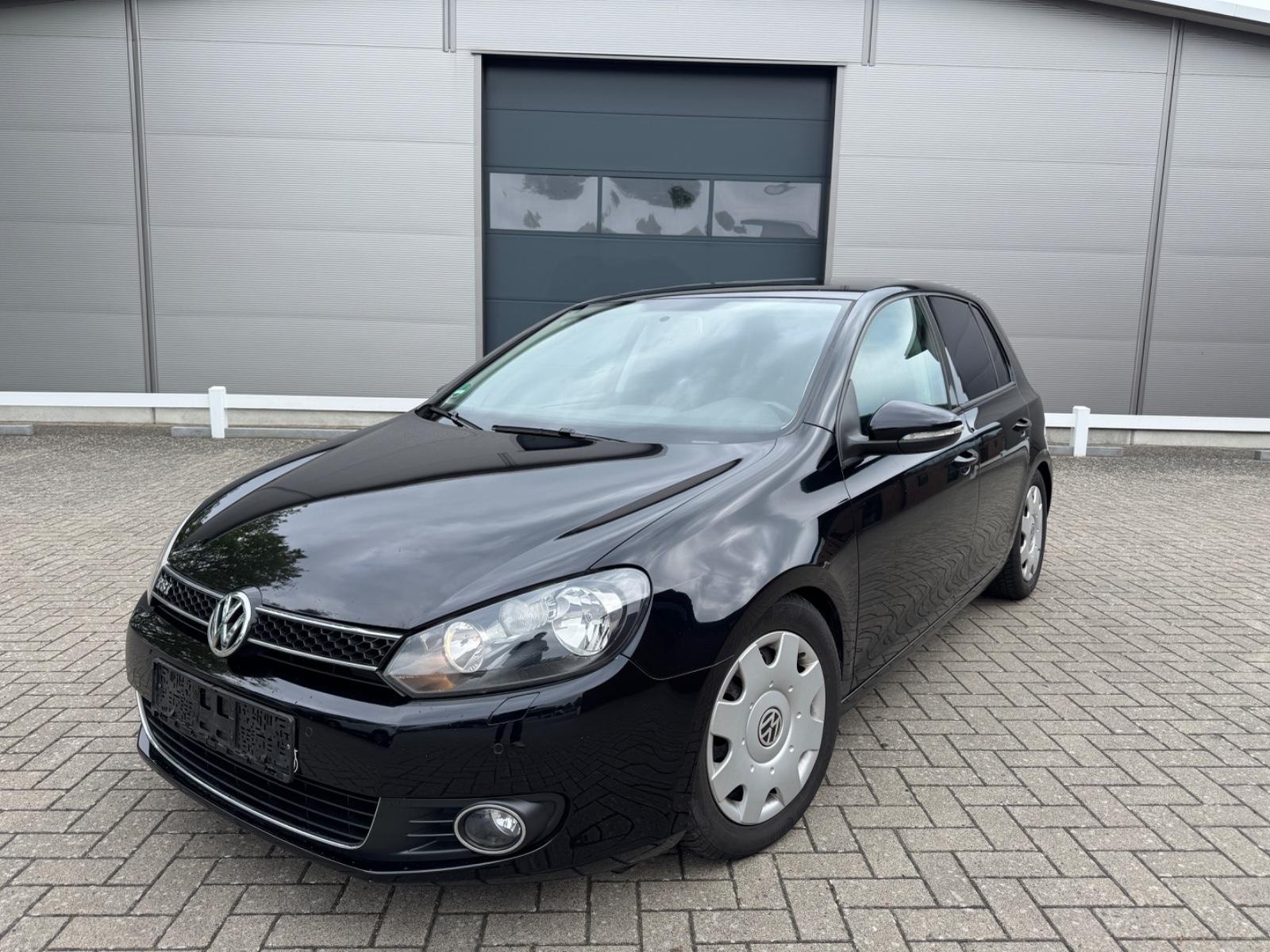 Volkswagen Golf VI Highline 1,4 TSI NAVI+KAMERA+SHZ+PANO