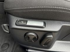 Fahrzeugabbildung Volkswagen Passat Variant Business 2.0 TDI Navi Pano Sitzh