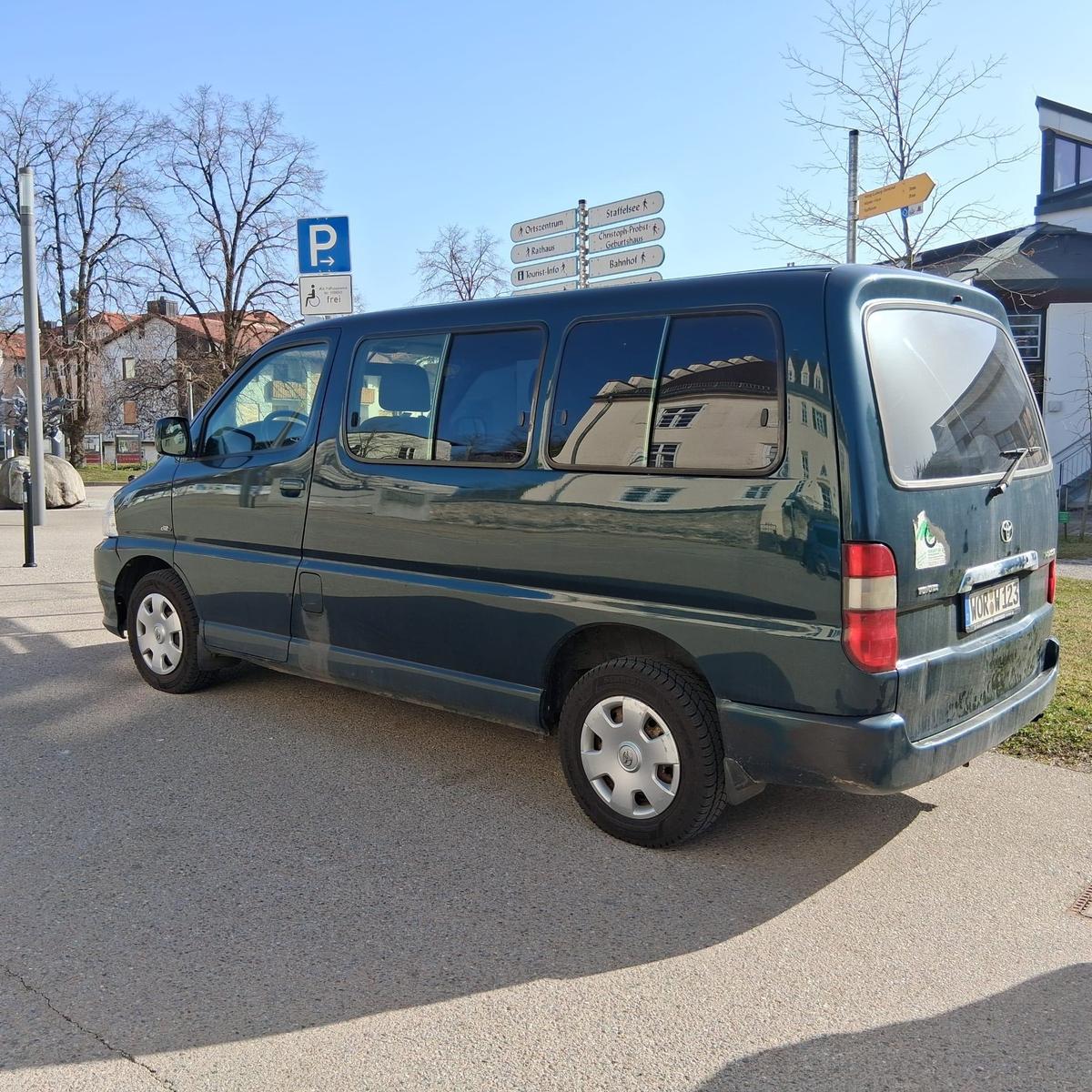 Toyota HIace