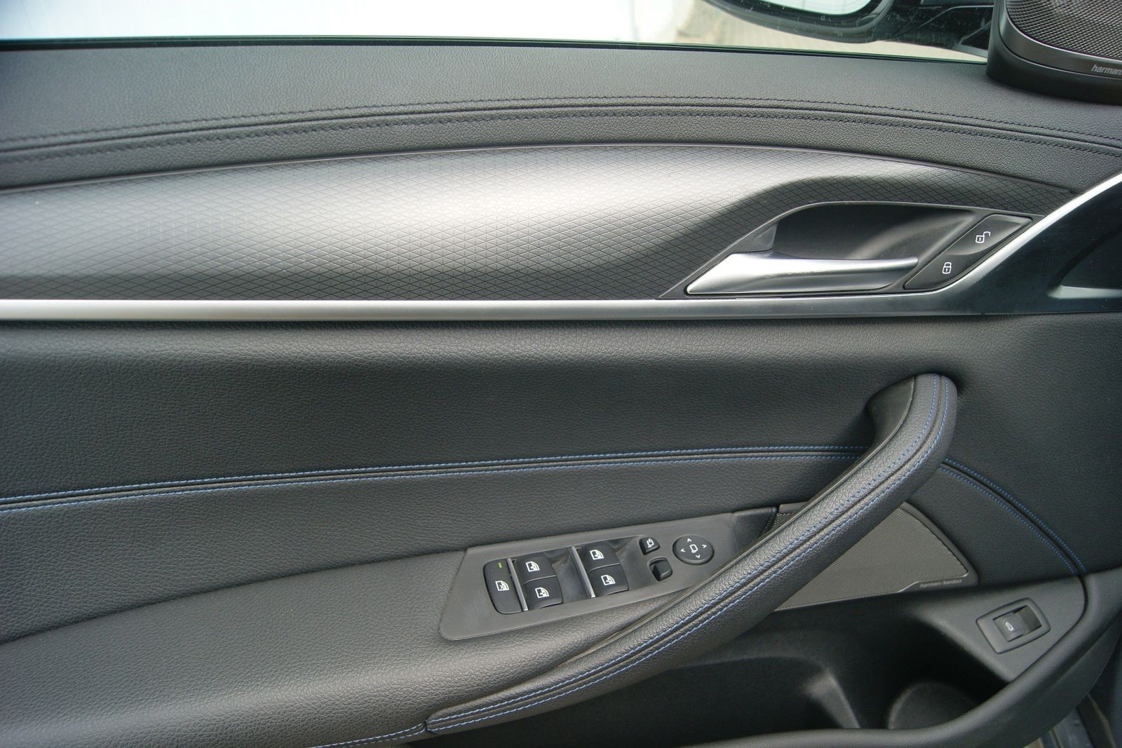 BMW 540d xDrive M-SPORT LASER PANO HUD ACC HIFI-HK S foto 13