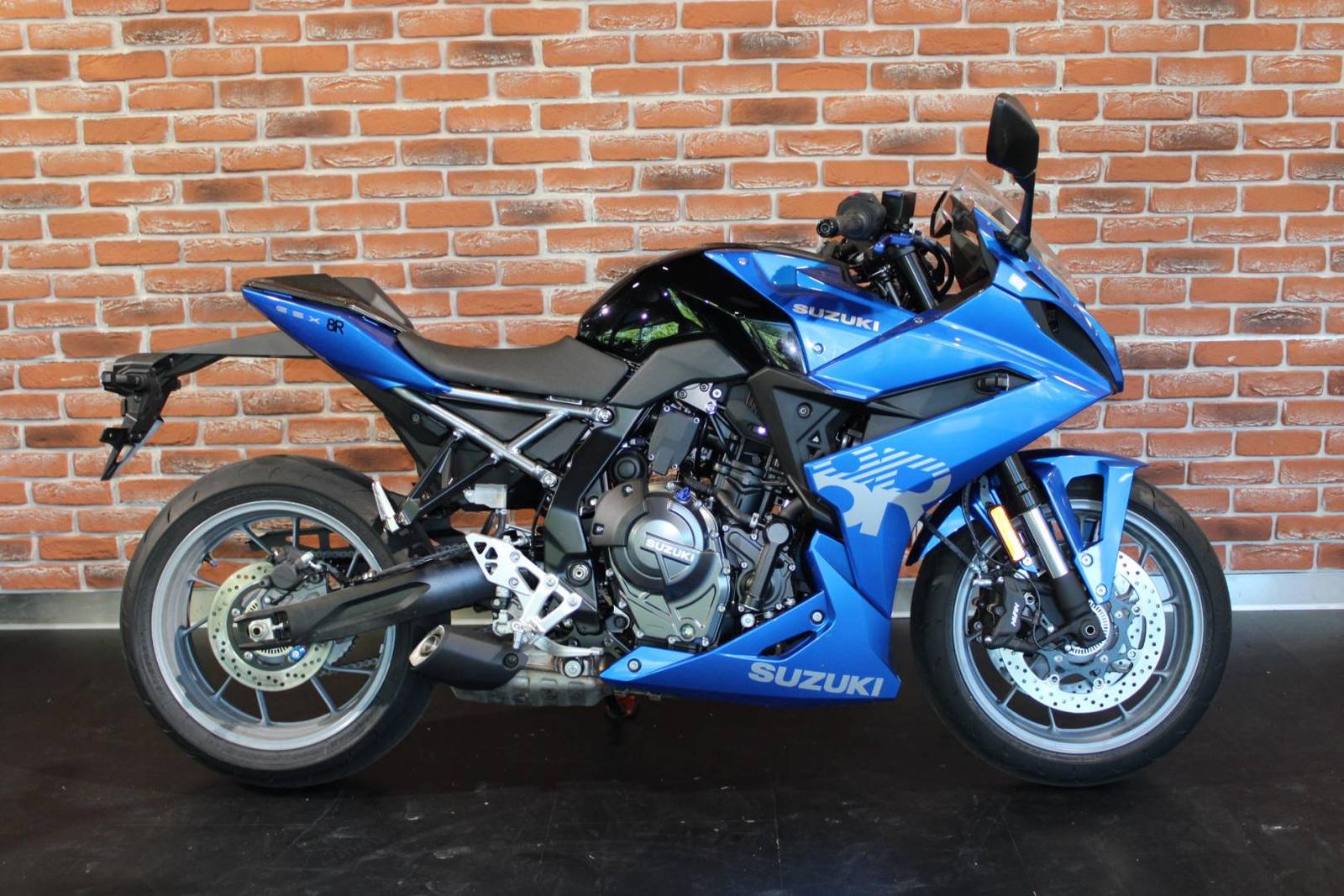 Suzuki GSX-8 R