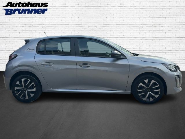 Foto Nummer 4: PEUGEOT 208