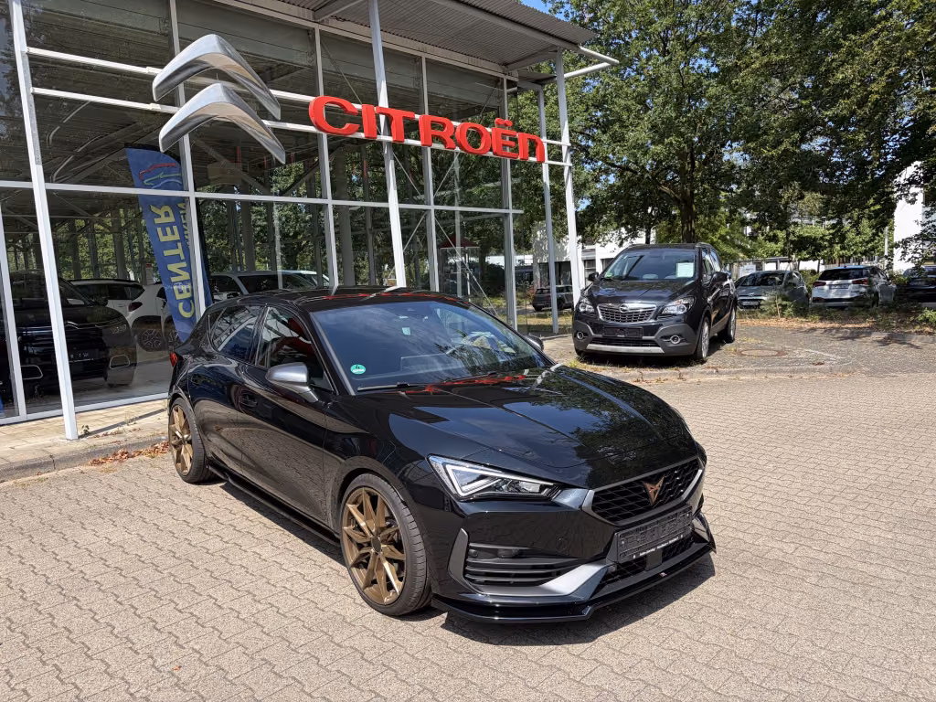 Cupra Leon VZ 2.0 TSI DSG Sport-Paket+Lenkh+ACC+SHZ+Ka