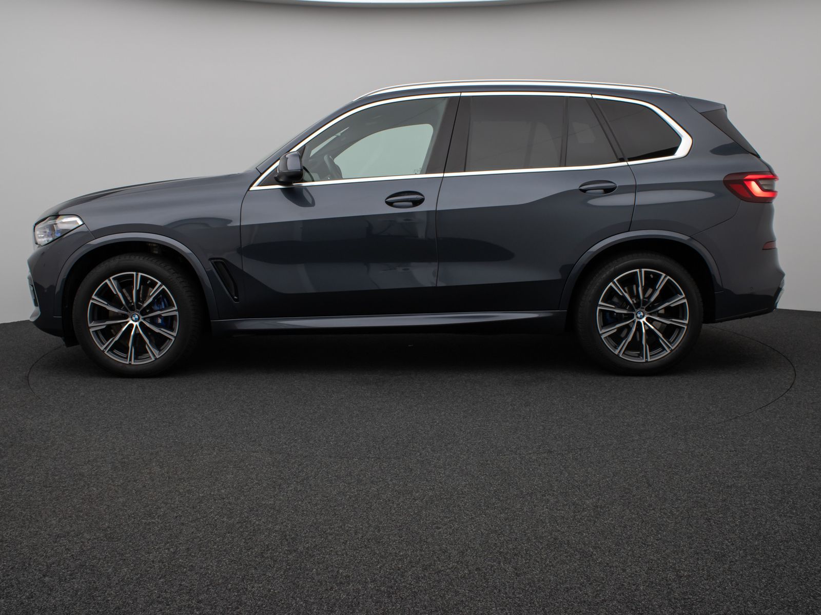 Fahrzeugabbildung BMW X5 xD30d M Sport Laser DAB HiFi AHK DiplayKey