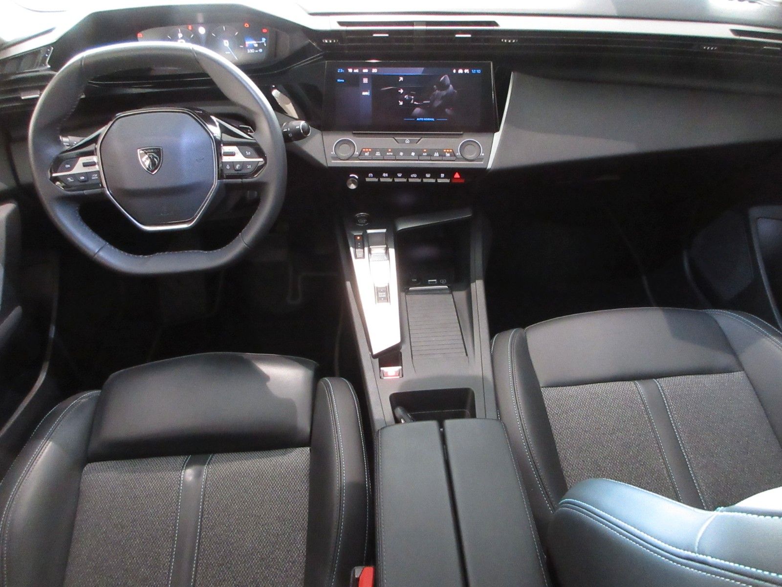 Fahrzeugabbildung Peugeot 308 SW Active Pack LED/NAVI/SHZ/PDC/AHK/ALU