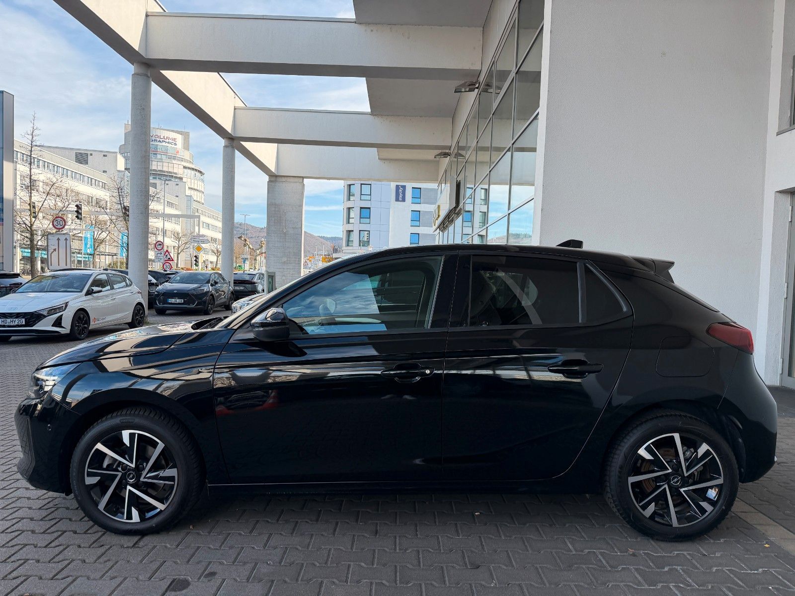 Fahrzeugabbildung Opel Corsa F 1.2 Turbo GS KlimaA,LED,Navi,SHZ,Kam.,LM