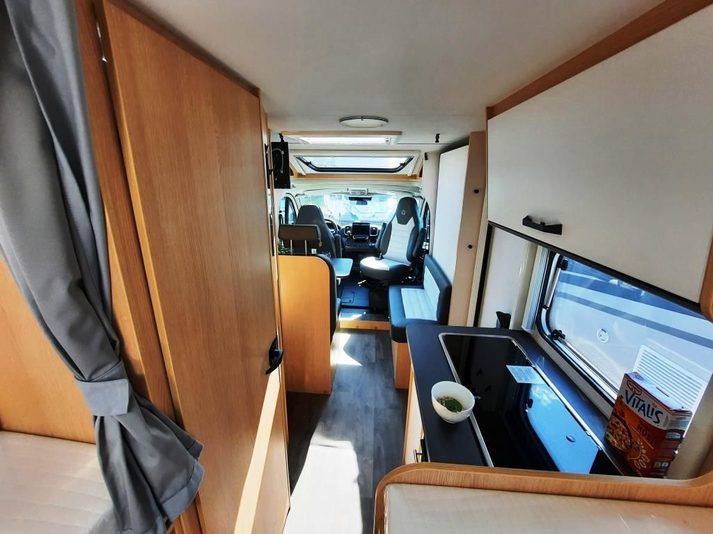 Fahrzeugabbildung Sunlight V 67S ADVENTURE EDITION Verfüg./Sparen Sie 2.357
