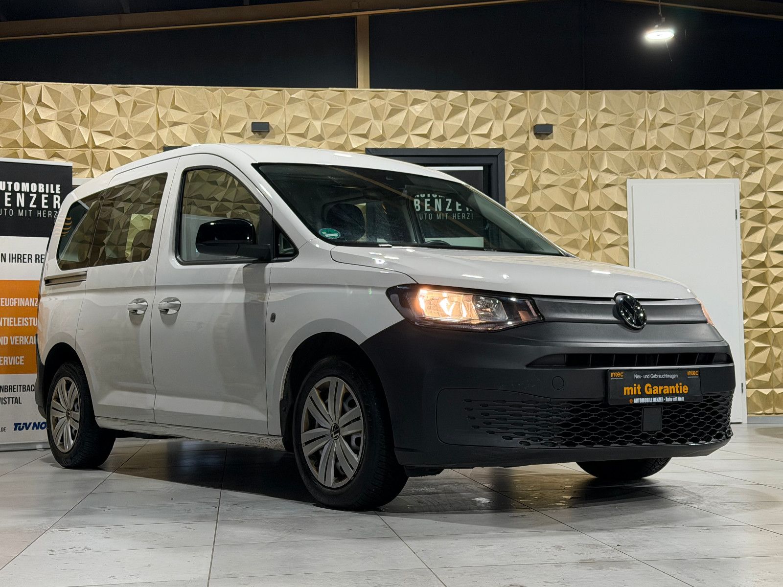 Fahrzeugabbildung Volkswagen Caddy  BLUETOOTH/AUTO-HOLD/ACC/TEMPOMAT/